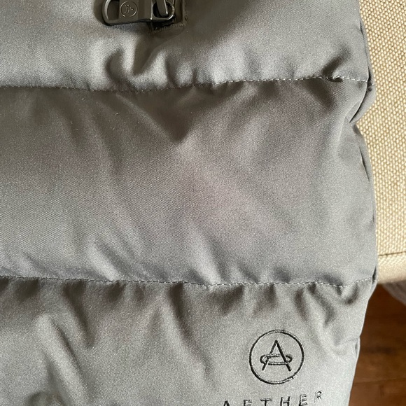 Aether Apparel puffer jacket - Picture 3 of 9